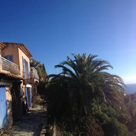 Rubis-vue A Couper Le Souflle Saint-Raphaël