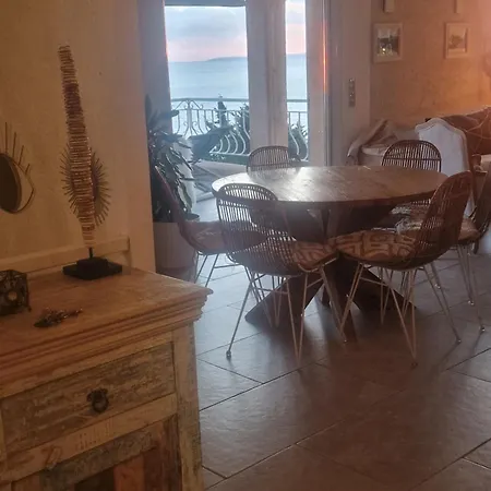 Willa Rubis-vue A Couper Le Souflle *